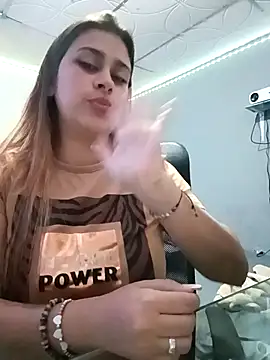 Latina sexy1 online show from 03/17/25, 03:40