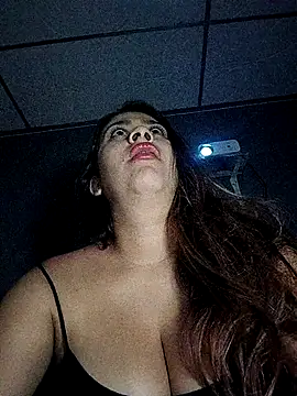 Latina sexy1 online show from 09/28/25, 03:12