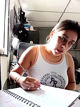 Latina sexy1 online show from 02/22/26, 05:22