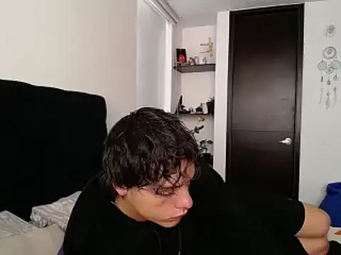 Santiago kiler online show from 12/27/24, 02:22