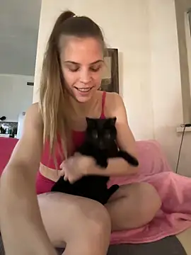 LeyaJohnson online show from 01/19/25, 08:09