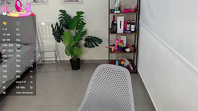 Sassy--Girl online show from 03/17/25, 06:11