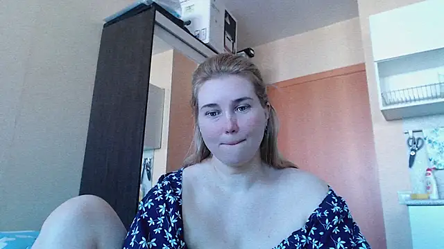 mmmPinUpGirl online show from 06/07/26, 08:18