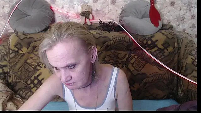 MissBekker online show from 12/16/24, 08:58