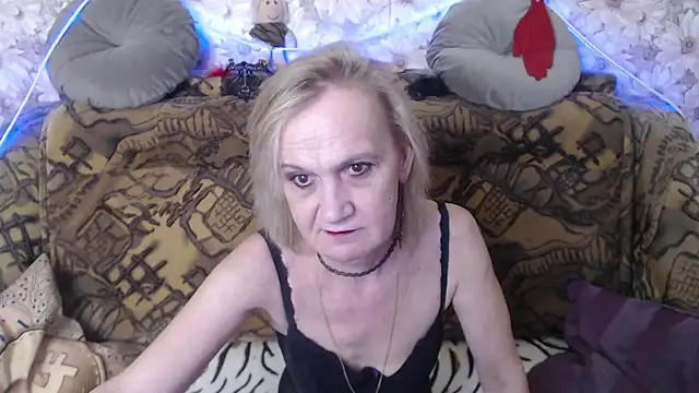 MissBekker online show from 01/10/25, 11:43