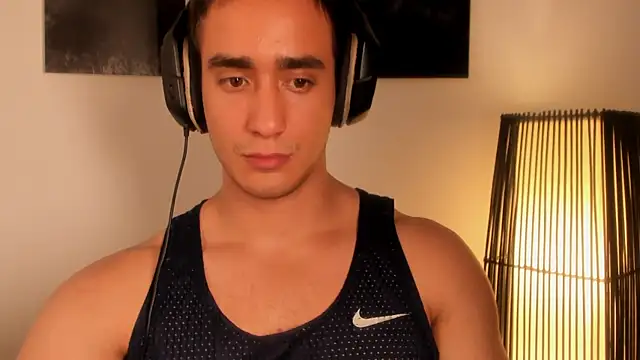 Snapshot of AlexRivera6 chatting on 03/13/25, 12:59 AlexRivera6 online show from 03/13/25, 12:59