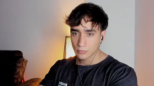 AlexRivera6 online show from 12/16/25, 10:04