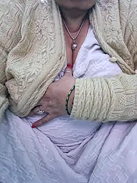 Snapshot of Kavya_XX chatting on 01/30/25, 01:53 Kavya XX online show from 01/30/25, 01:53