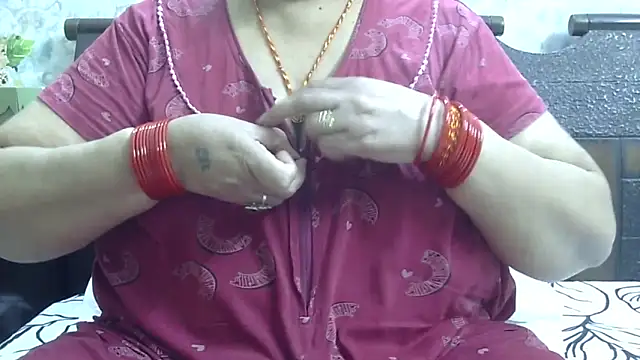 Snapshot of Kavya_XX chatting on 09/26/25, 06:28 Kavya XX online show from 09/26/25, 06:28