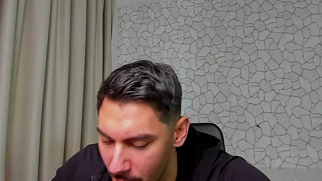 Snapshot of ClintMasters chatting on 01/13/26, 07:24 ClintMasters online show from 01/13/26, 07:24