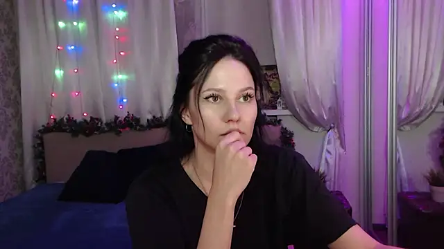 Snapshot of Zlata888 chatting on 01/11/26, 05:18 Zlata888 online show from 01/11/26, 05:18