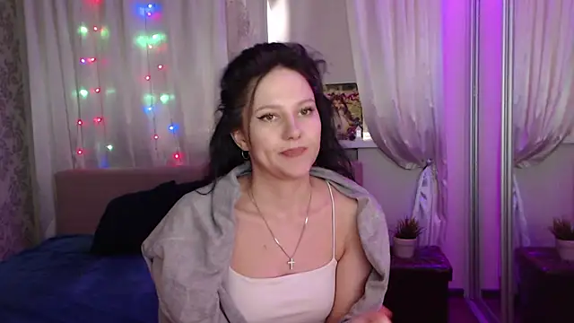 Snapshot of Zlata888 chatting on 02/06/26, 09:23 Zlata888 online show from 02/06/26, 09:23