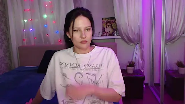 Snapshot of Zlata888 chatting on 02/19/26, 04:25 Zlata888 online show from 02/19/26, 04:25