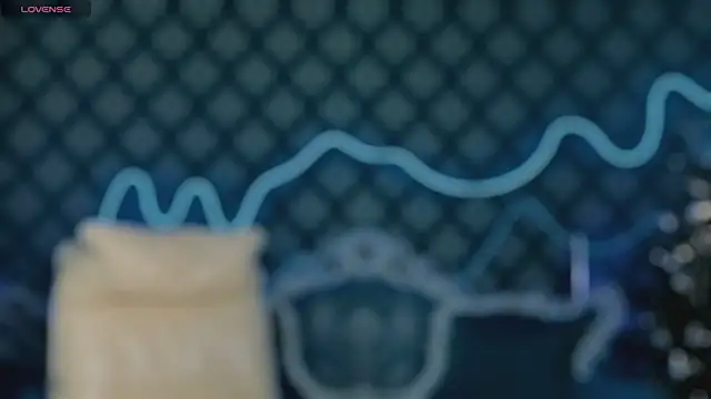 Daphne Moss online show from 12/15/25, 08:51