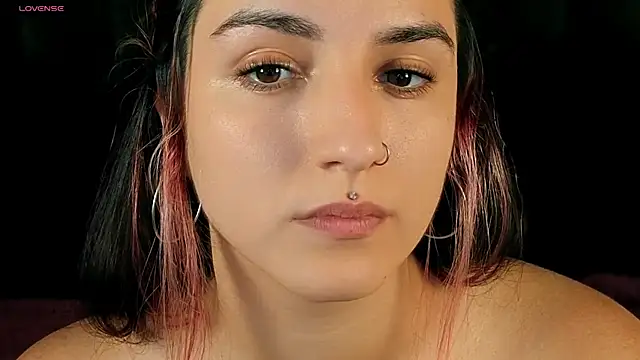 Daphne Moss online show from 06/18/26, 01:15