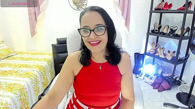 Chanel Doll  online show from 10/08/25, 10:02