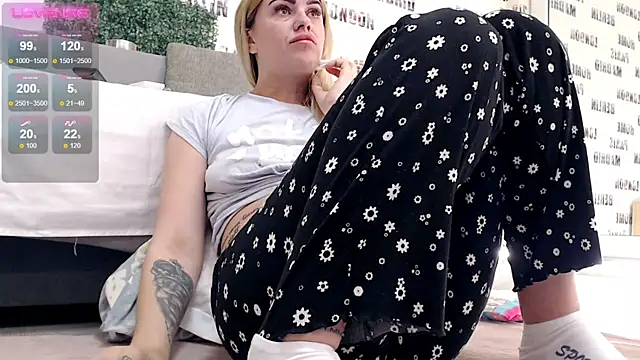 sweetdaiana23 online show from 03/21/25, 12:40