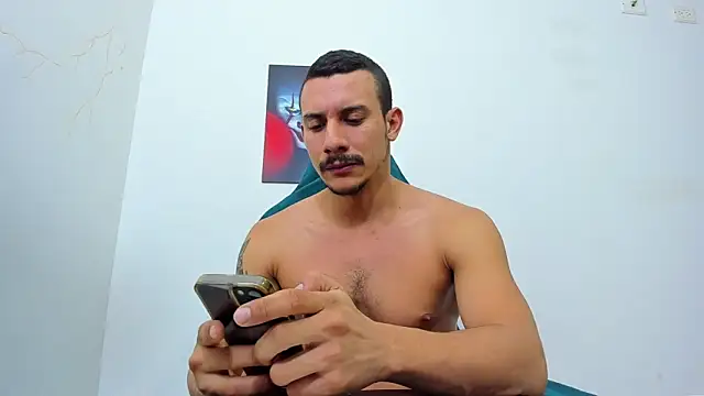 Snapshot of lazzon_bastion chatting on 01/06/25, 09:30 lazzon bastion online show from 01/06/25, 09:30