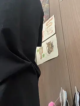 sorry-mom69 online show from 12/17/25, 07:09