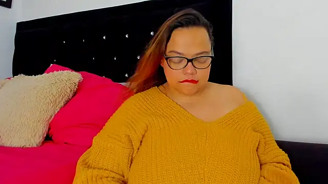 Snapshot of msemma167 chatting on 02/26/25, 03:53 msemma167 online show from 02/26/25, 03:53