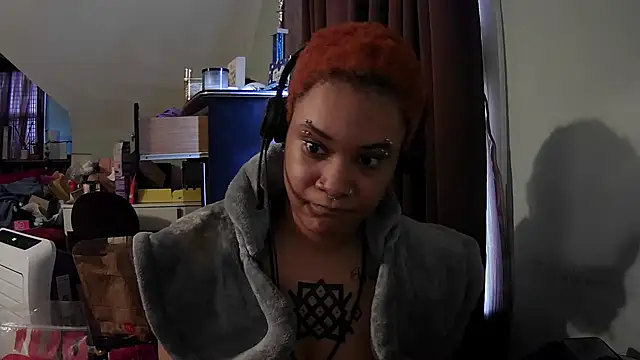 nickytheehawtie online show from 04/28/26, 06:24