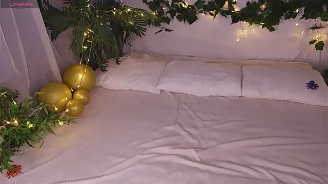 Elfa Mirielle online show from 10/15/25, 06:57