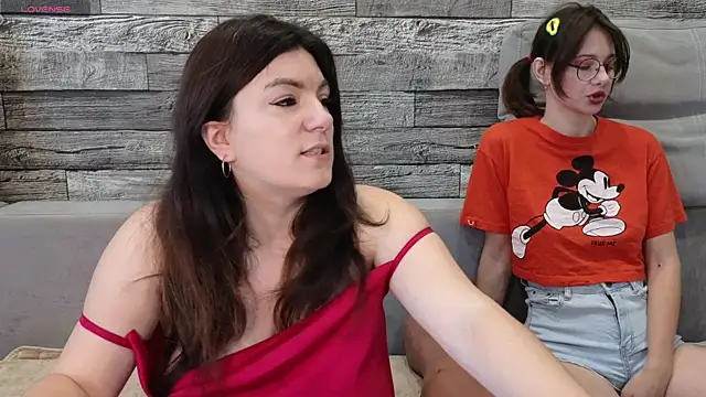 Vika loves you online show from 10/20/25, 02:12