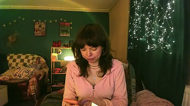 Snapshot of ClancyMorissey chatting on 02/14/26, 07:10 ClancyMorissey online show from 02/14/26, 07:10