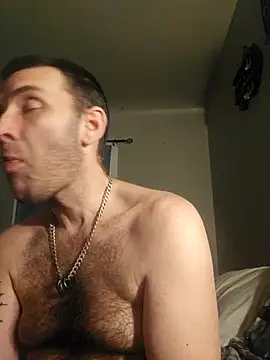 Snapshot of Bigcock666467 chatting on 01/15/26, 01:10 Bigcock666467 online show from 01/15/26, 01:10