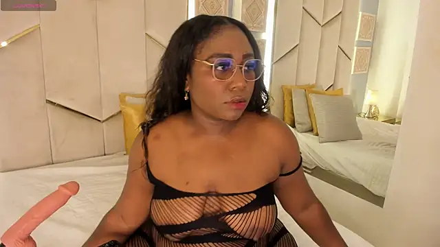 Snapshot of madycarter chatting on 04/03/26, 08:07 madycarter online show from 04/03/26, 08:07