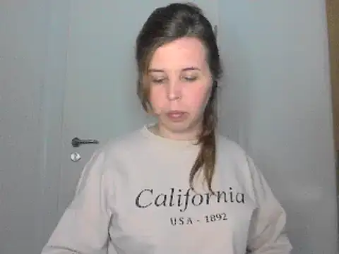 Snapshot of loveis007 chatting on 03/07/25, 09:48 loveis007 online show from 03/07/25, 09:48