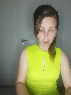 Snapshot of loveis007 chatting on 09/19/25, 09:15 loveis007 online show from 09/19/25, 09:15