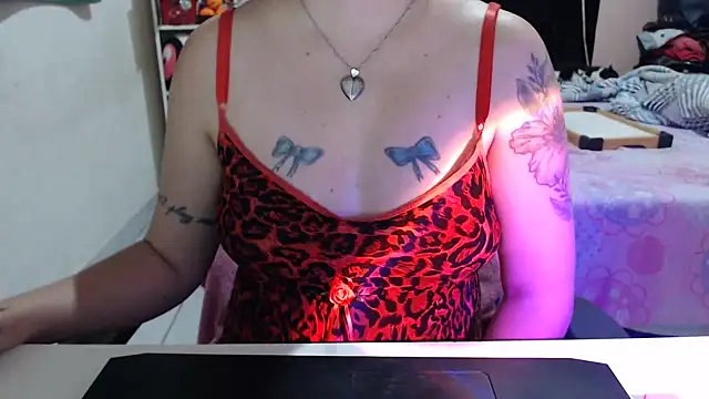 Snapshot of Ta_maravilhosaaa chatting on 01/04/25, 02:25 Ta maravilhosaaa online show from 01/04/25, 02:25