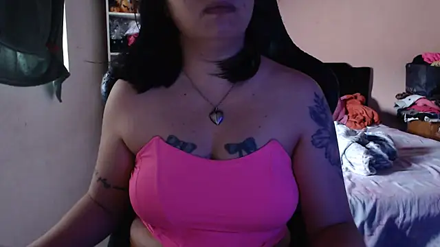 Snapshot of Ta_maravilhosaaa chatting on 01/15/25, 12:25 Ta maravilhosaaa online show from 01/15/25, 12:25