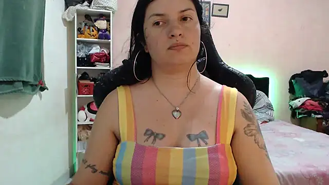 Snapshot of Ta_maravilhosaaa chatting on 01/23/25, 11:58 Ta maravilhosaaa online show from 01/23/25, 11:58