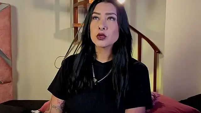  kelly hous36 online show from 06/19/26, 01:04