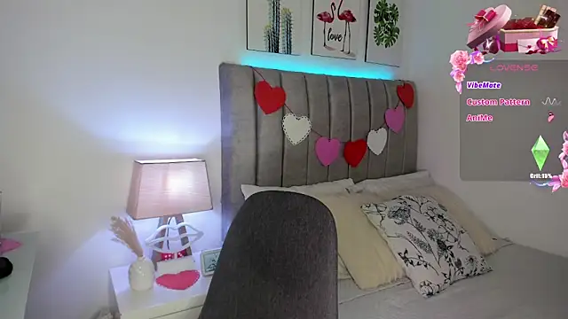 Katysmith26 online show from 02/13/25, 06:09