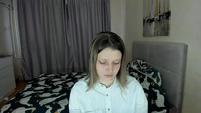 SoniNesti online show from 09/17/25, 03:03