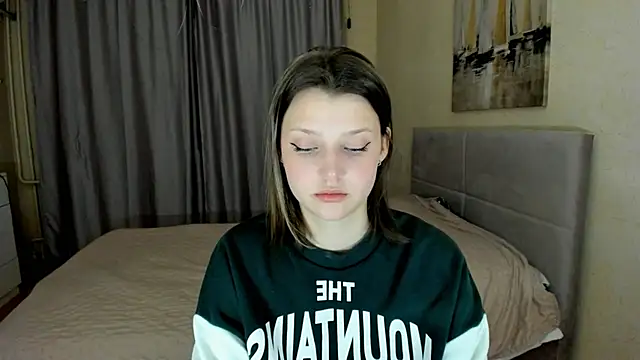 SoniNesti online show from 10/13/25, 03:12