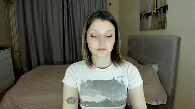 SoniNesti online show from 10/15/25, 02:50