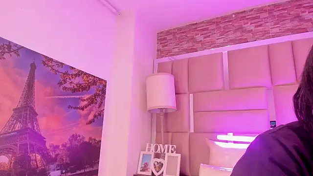 ShaniaBrownn online show from 02/24/26, 07:45