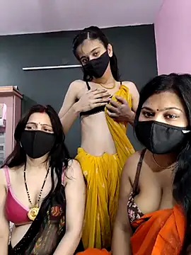cutee  crazy online show from 05/01/26, 02:21