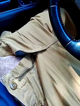 Snapshot of Boring_one chatting on 09/26/25, 09:35 Boring one online show from 09/26/25, 09:35