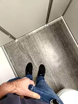 Snapshot of Boring_one chatting on 01/09/26, 10:29 Boring one online show from 01/09/26, 10:29