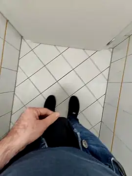 Snapshot of Boring_one chatting on 03/09/26, 03:27 Boring one online show from 03/09/26, 03:27