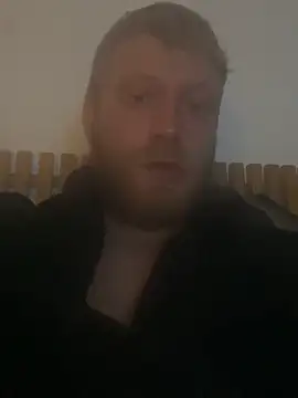 Snapshot of rippedbritish chatting on 03/06/25, 09:31 rippedbritish online show from 03/06/25, 09:31