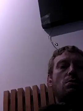 Snapshot of rippedbritish chatting on 11/07/25, 06:30 rippedbritish online show from 11/07/25, 06:30