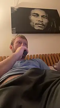 Snapshot of rippedbritish chatting on 11/16/25, 08:36 rippedbritish online show from 11/16/25, 08:36