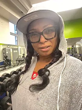 MSweetLindaParks online show from 02/20/25, 12:04