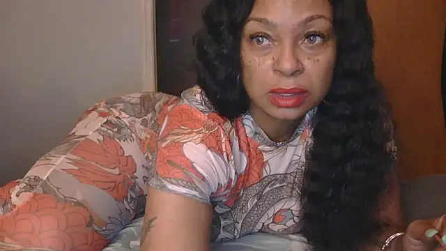 MSweetLindaParks online show from 11/11/25, 11:16